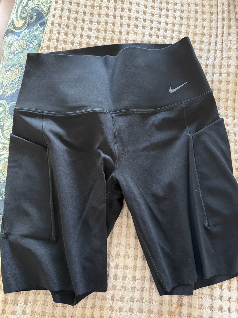 Nike Black High-Waist Bike Shorts with Side Pockets